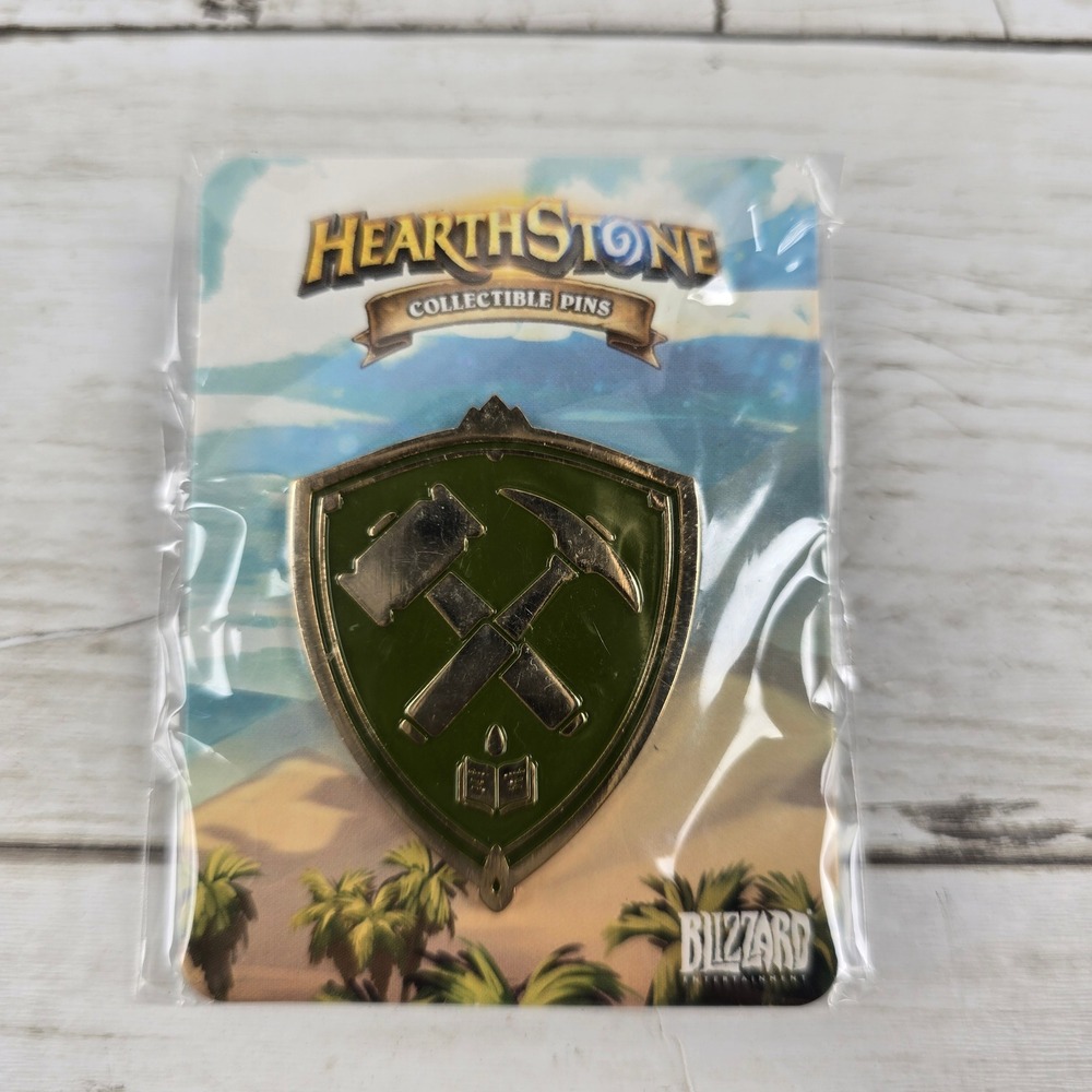 Blizzard Hearthstone League of Explorers Enamel Collectible Pin Green Gold NEW
